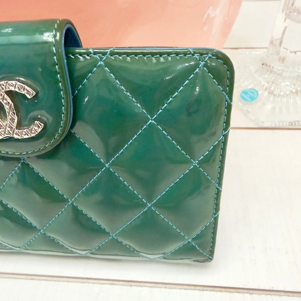 Chanel Green Patent Leather Blue Lambskin Wallet